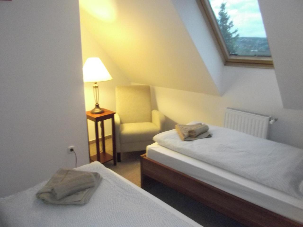 Ferienwohnung Rozsa Apartman Hévíz Exterior foto