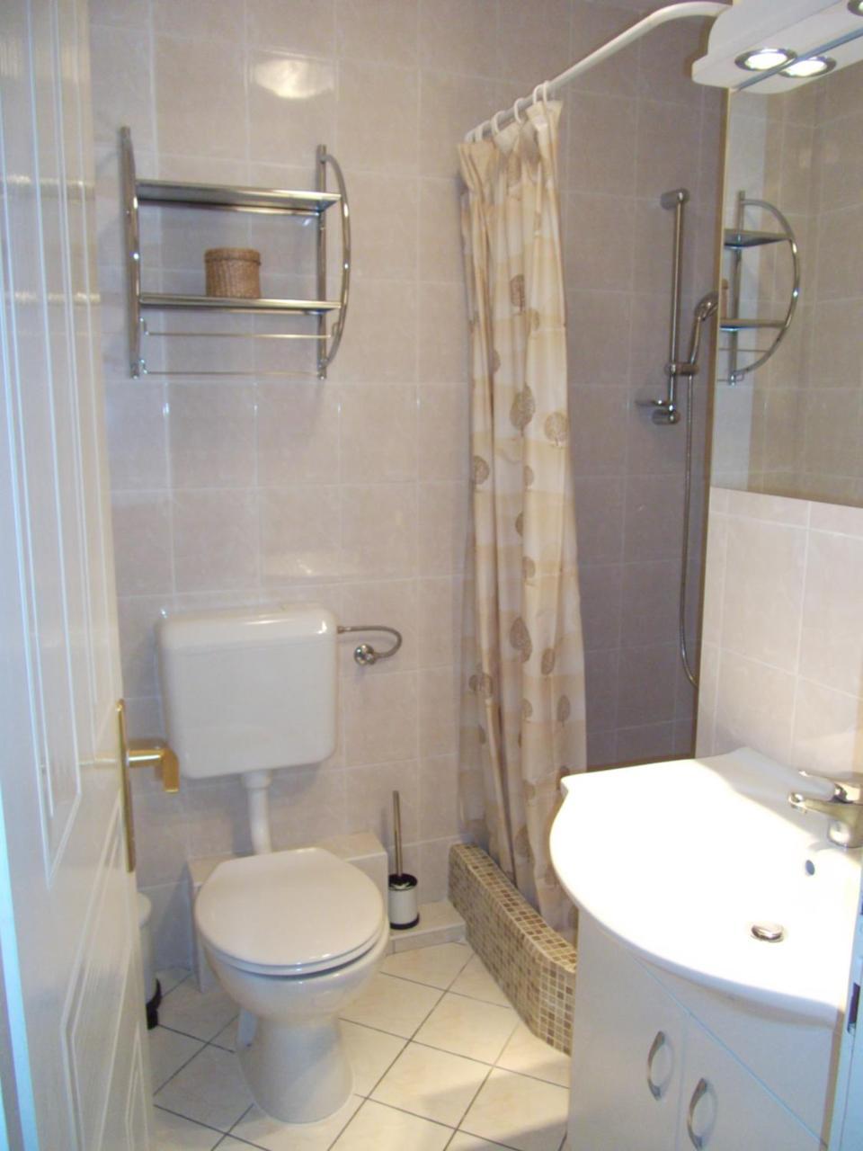Ferienwohnung Rozsa Apartman Hévíz Exterior foto